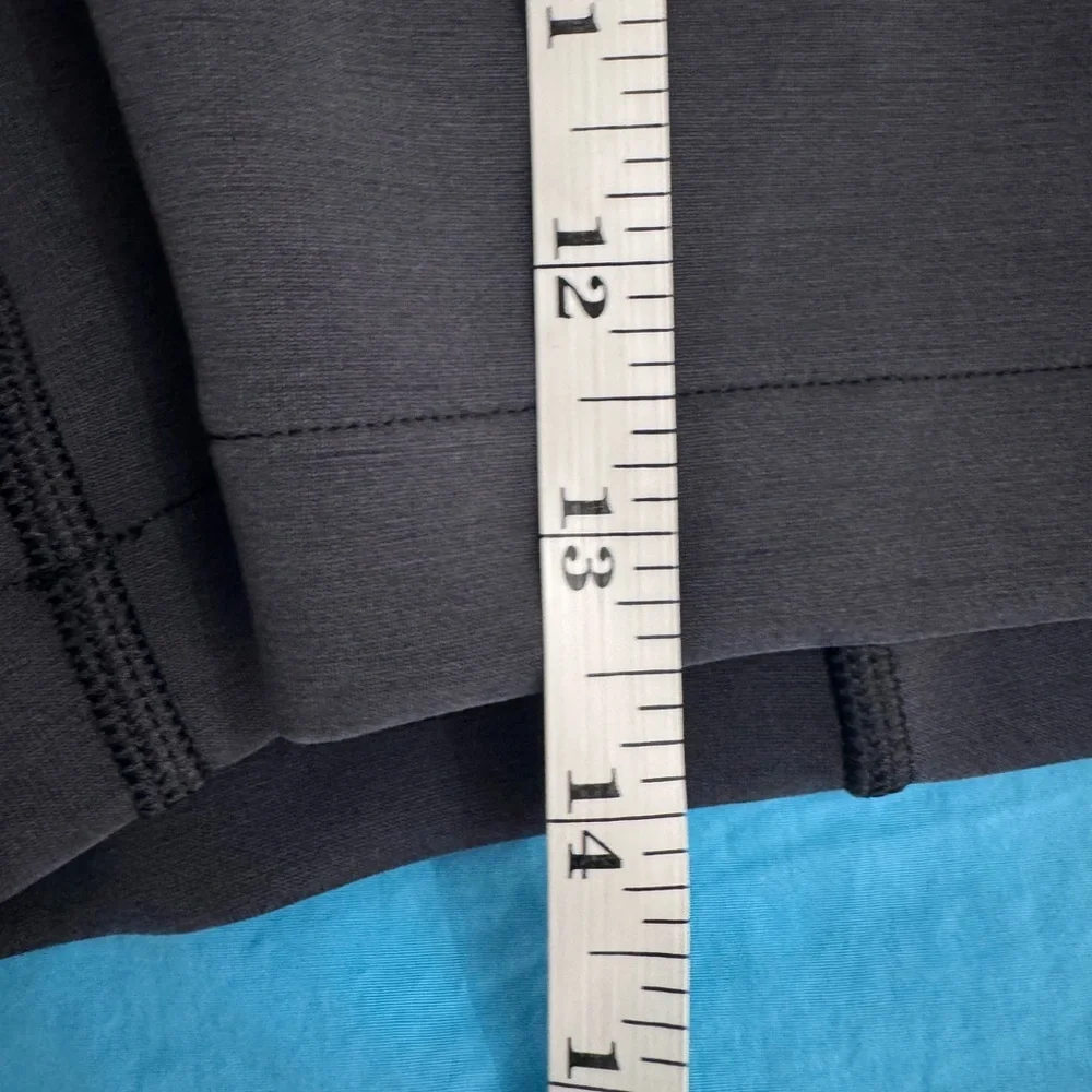 NWOT Lululemon Softstreme High-Rise Short 4